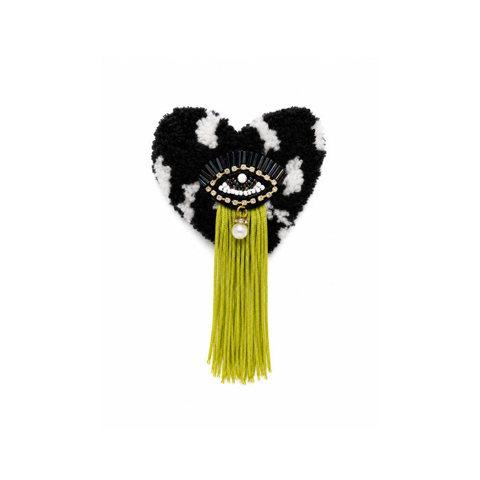 Broche touffetée à la main, Larmes vertes