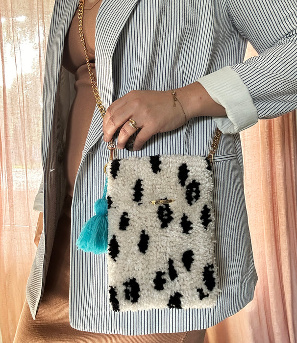 Perdy, hand tufted hip bag