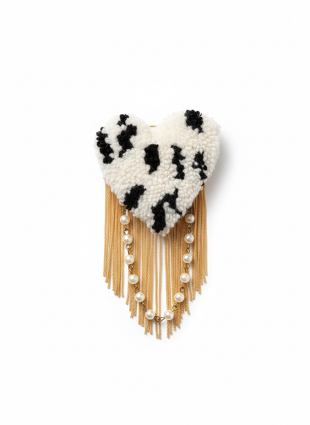 Professional product photo with pearls and gold chain only