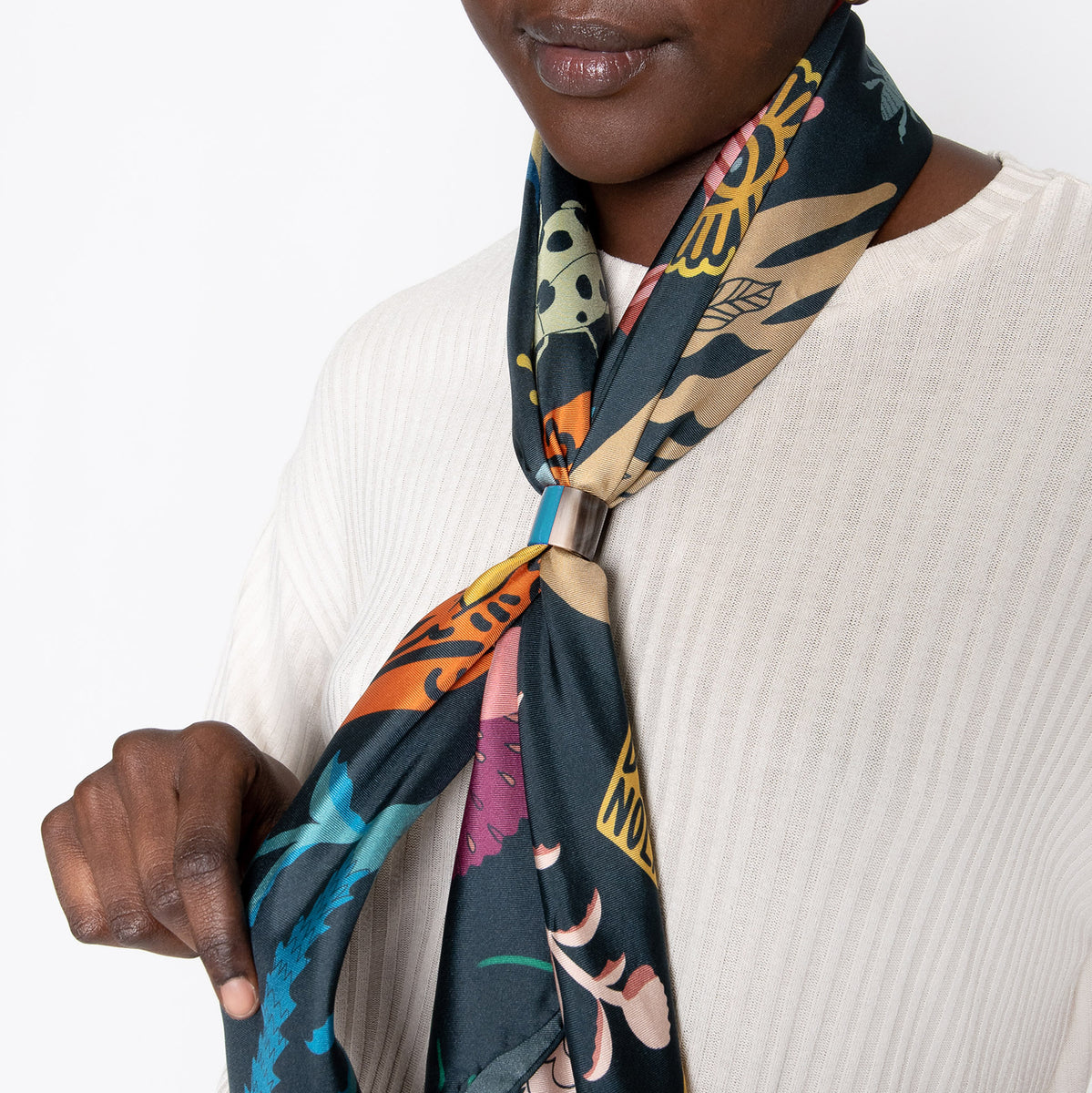 Anneau à Foulard Corne Bordeaux
