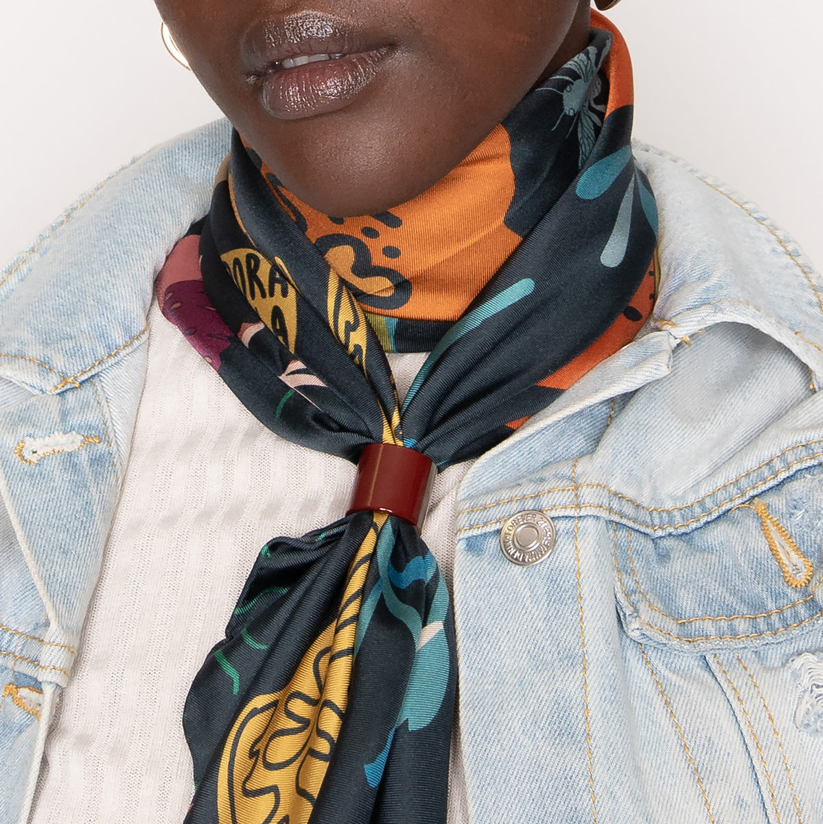 Anneau à Foulard Corne Bordeaux